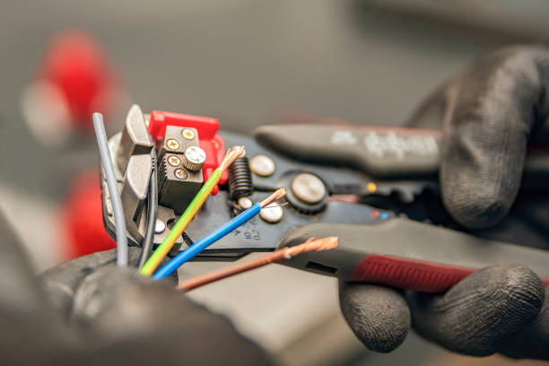Best Local Electrician Companies  in Huntley, IL